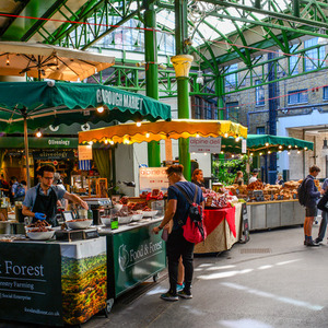 London local vendor marketplace near me featuring small businesses, handmade products, boutique sellers, and easy online shopping through Nwave Online.