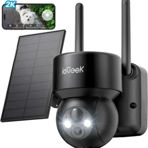 Outdoor solar‑powered home security camera with night vision and smartphone live view.